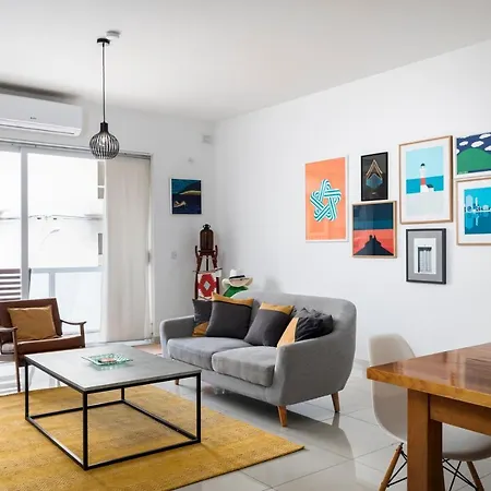 Chic, Modern & Spacious 2br Close To The Sea - 아파트 마르사스칼라