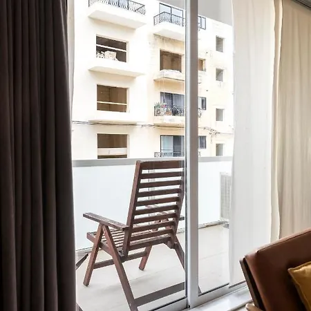 Apartman Chic, Modern & Spacious 2br Close To The Sea - Marsaskala