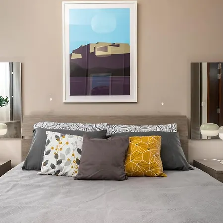 Chic, Modern & Spacious 2br Close To The Sea - דירה מרססקלה