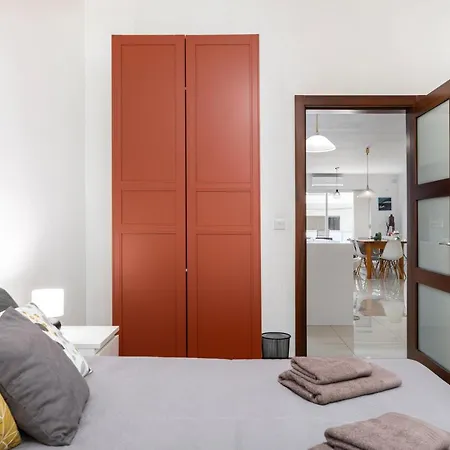 アパート Chic, Modern & Spacious 2br Close To The Sea - マルサスカーラ